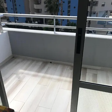 Service Lazaro - Aguamarina 1 Apartamento