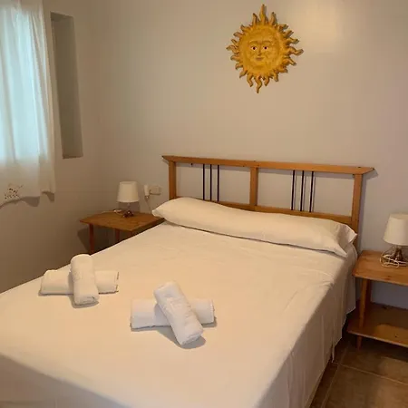 Service Lazaro - Aguamarina 1 カルプ