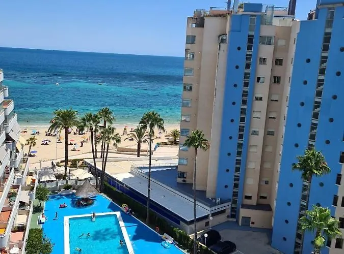 Service Lazaro - Aguamarina 1 *